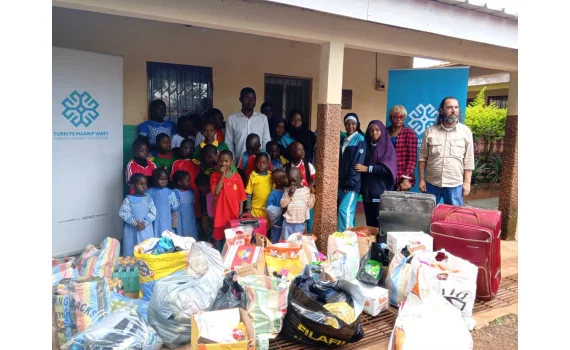 College Maarif Ngaoundéré visits orphanage