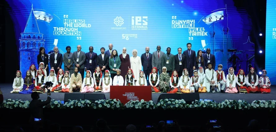  First Lady of Türkiye, Her Excellency Emine Erdoğan Speaks at the 5th Istanbul Education Summit.